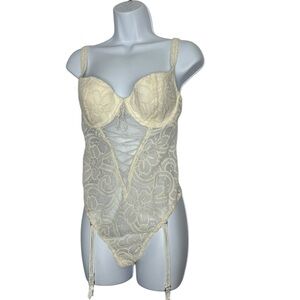 Victoria's Secret Womens Lace Teddy Ivory 36C Crochet Bridal Lingerie Sexy